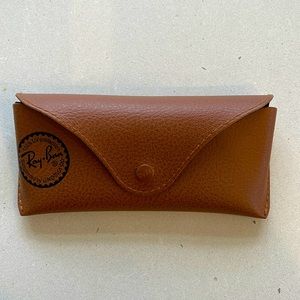 Ray-Ban Unisex brown case for glasses